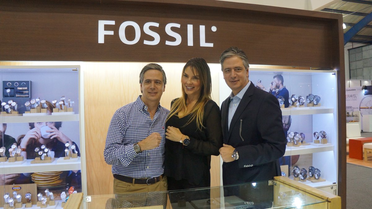 TimeSquareCol's tweet photo. Te dejamos todas las fotos de #Fossil y #ckminute en el @watchBO. ¡#TimeSquareCol en lo mejor de la relojería! https://t.co/mF5z1hZRo3 https://t.co/QbxkKkvEud