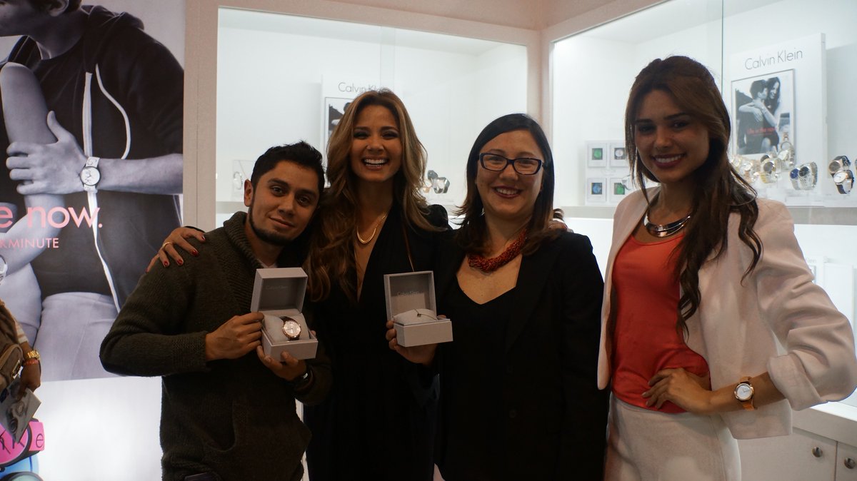 TimeSquareCol's tweet photo. Te dejamos todas las fotos de #Fossil y #ckminute en el @watchBO. ¡#TimeSquareCol en lo mejor de la relojería! https://t.co/mF5z1hZRo3 https://t.co/QbxkKkvEud