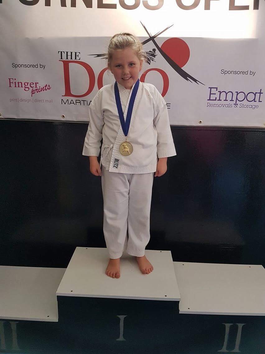 jomolbarrow's tweet photo. Lilly's first karate competition, my little babe bossed it & got gold! Beautiful fighting machine 🏅👊😍#toocutetofight https://t.co/Ic99HZ1fvh
