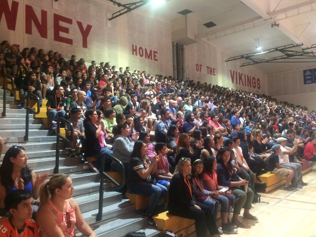 DowneySpartans's tweet photo. Dare 2B Digital going on @DowneyHigh #dare2bdigital #Spartans https://t.co/U5fD42PgI5
