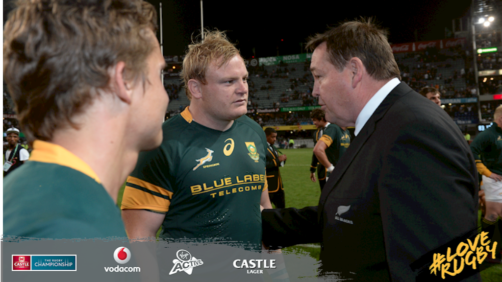 Springboks's tweet photo. Nice touch from NZ Coach Steve Hansen paying tribute to Adriaan Strauss at his last home game as Captain.#LoveRugby https://t.co/JMrZTehH7Y