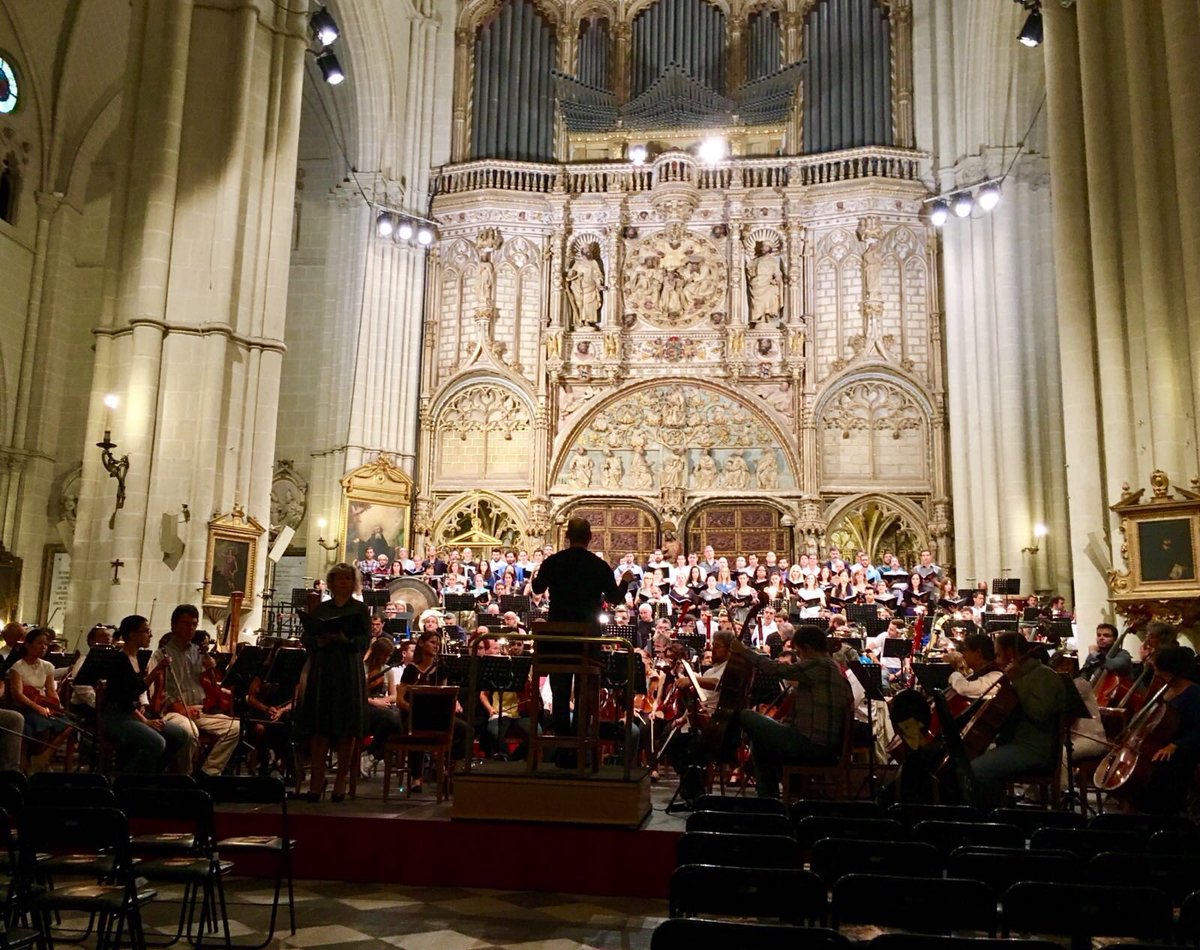 GerganaViolin's tweet photo. Impresionante! @CoroTeatroReal @os_madrid @Teatro_Real a Catedral de Toledo https://t.co/OBbWW5BRAv