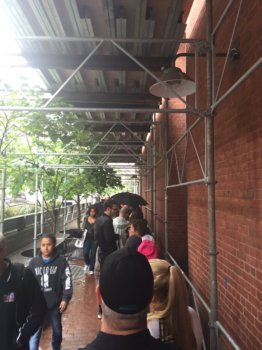 KyleMartinPhD's tweet photo. Waiting in line @HolocaustMuseum ... Frustrating, but proud of the engagement people feel to history!
#HistoryWeekend
#WWII
#dighistory https://t.co/j0fS5ppz3e