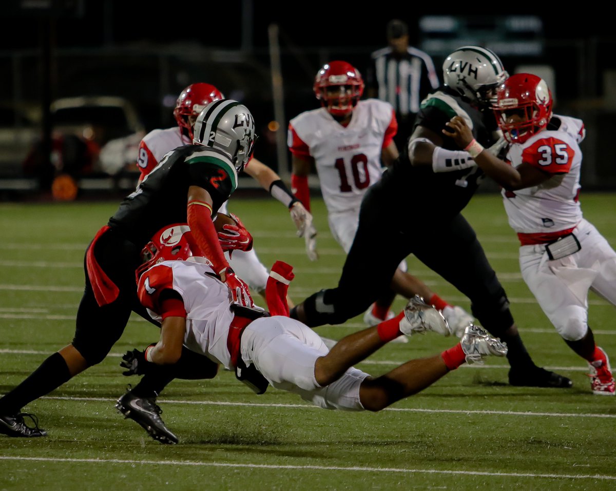 BobCalbert's tweet photo. @CanesFootballTX @DullesFootball  Dulles vs Hightower https://t.co/O5hcwzWpyQ