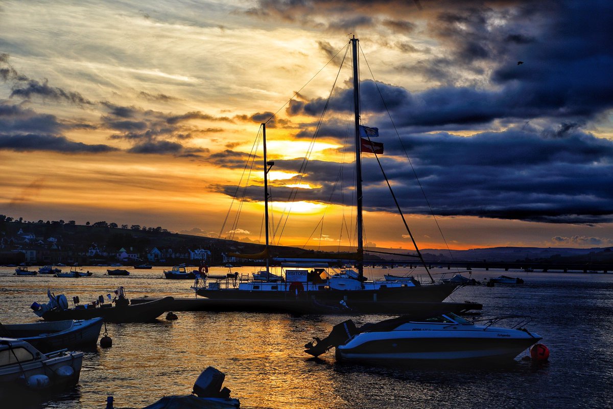 Picture The Story tweet media