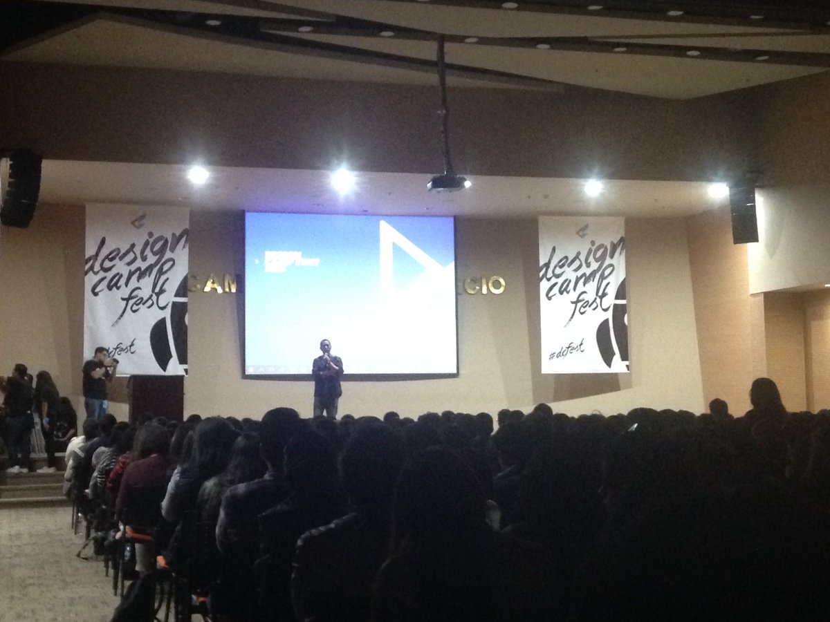 disenoperu's tweet photo. En @Designcampfest #dcfest https://t.co/rFknzOGx2q