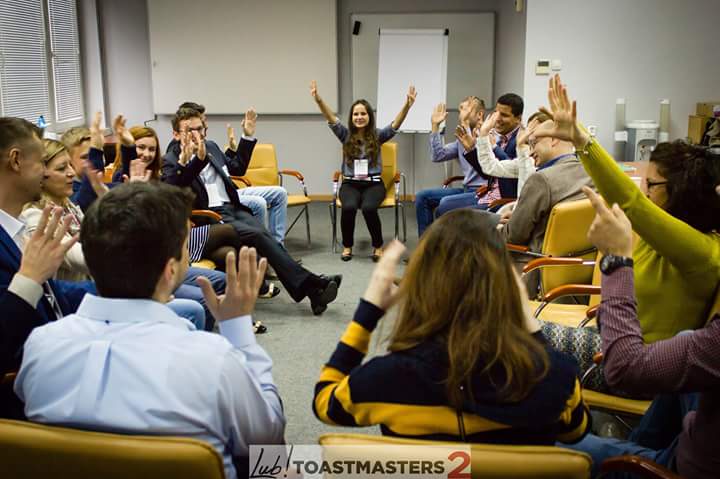 kawawpodrozy's tweet photo. #jogaśmiechu dla #Toastmasters w Lublinie #konferencja #warsztaty #good #liferoots #laughteryoga #veryverygood https://t.co/0DcuCFzhEM
