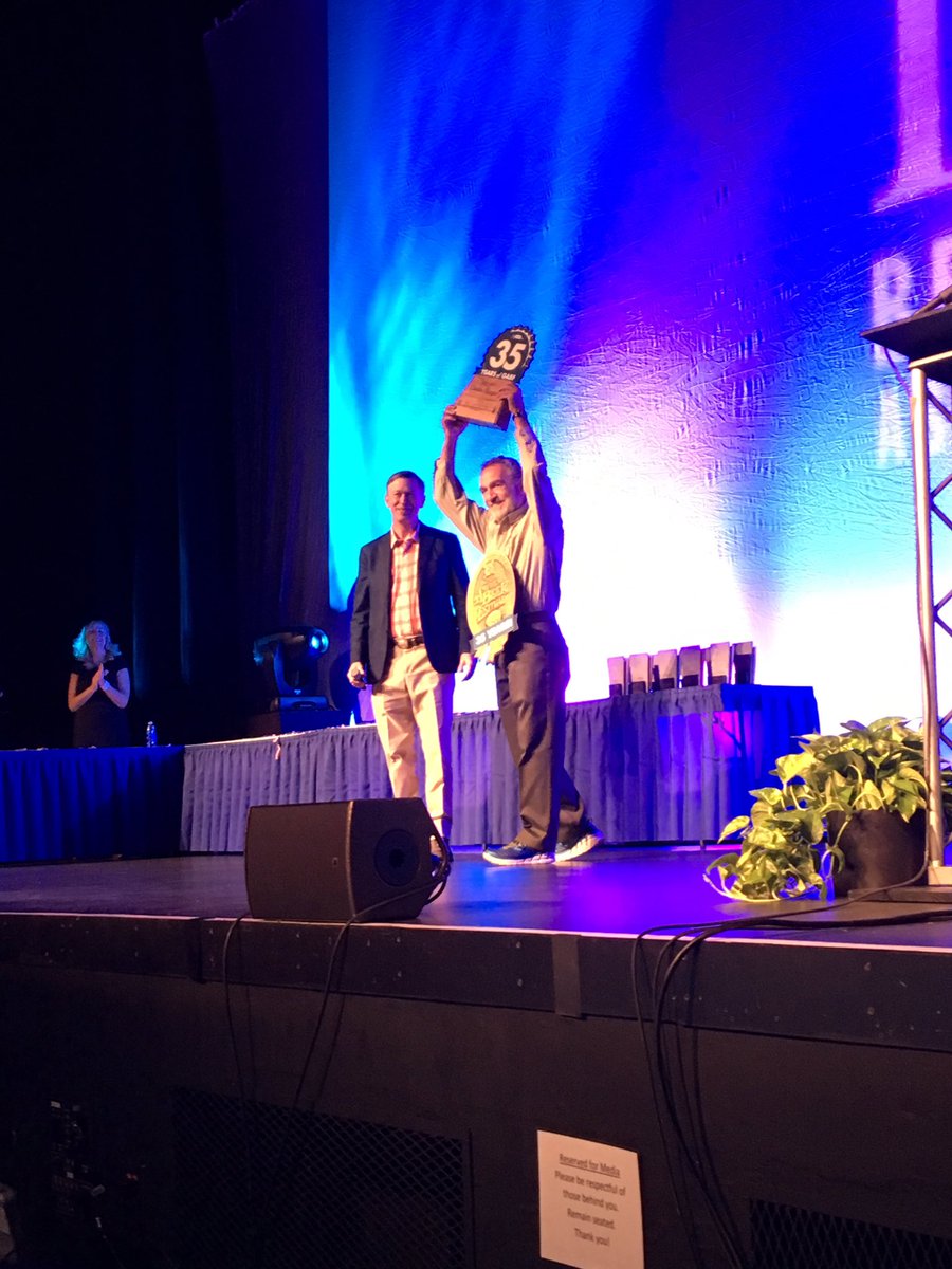 HerzMuses's tweet photo. Most honerable #gabf award goes 2 the most amazing visionary in #beer @CharliePapazian via @HickenlooperNow @BrewersAssoc #ThankUCharlie https://t.co/sll0xttuR6