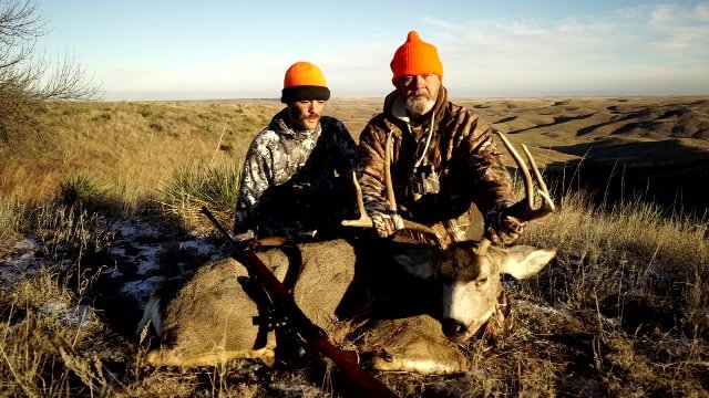 How an October hunt is DONE! Watch the must-see episode of <a href="/BPointTV/">The Breaking Point</a>​ FREE: buff.ly/2dRRSCv #Bowhunting #Hunting #HuntingSeason