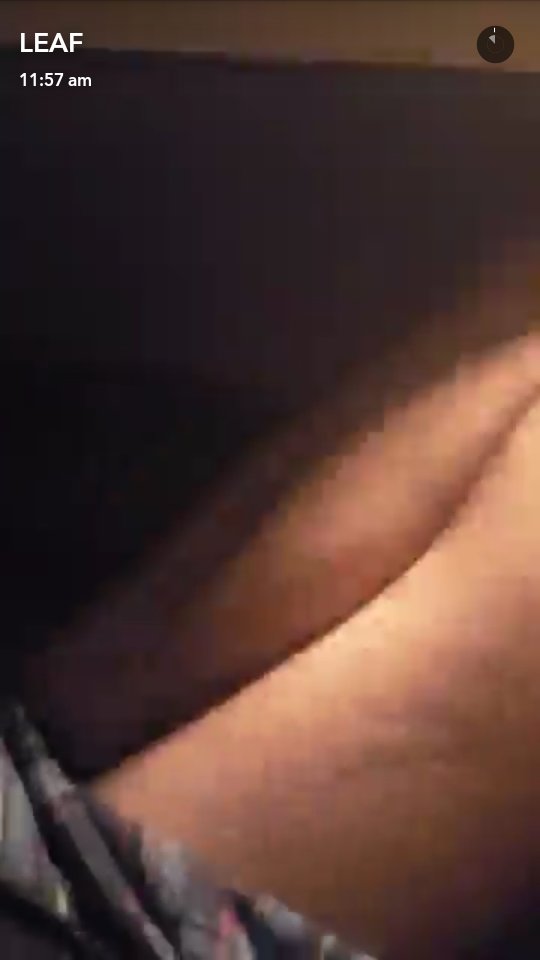 calvinsimagines's tweet photo. here have pants-less calvin for your entertainment :) https://t.co/xHsEyynLSq