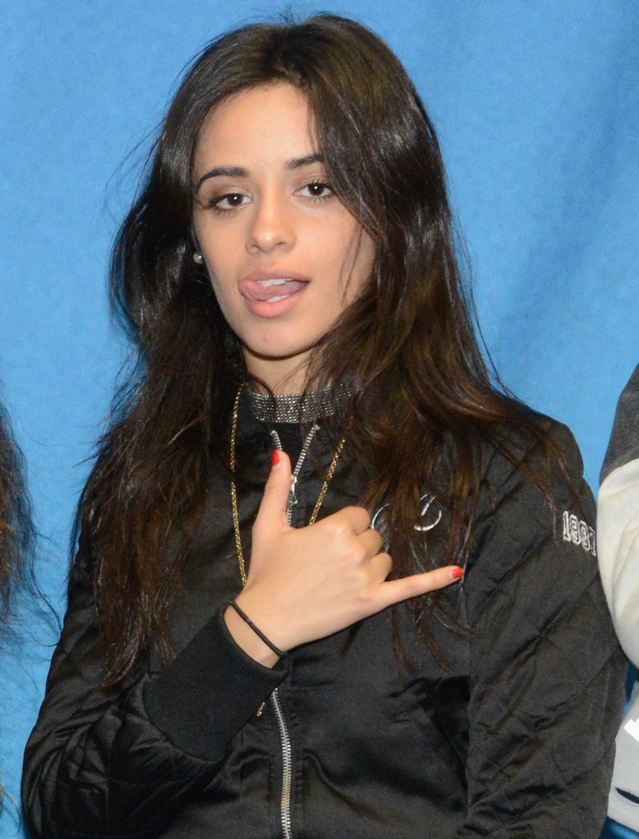 archivecbello's tweet image. beautiful #727TourCardiff #camilacabello