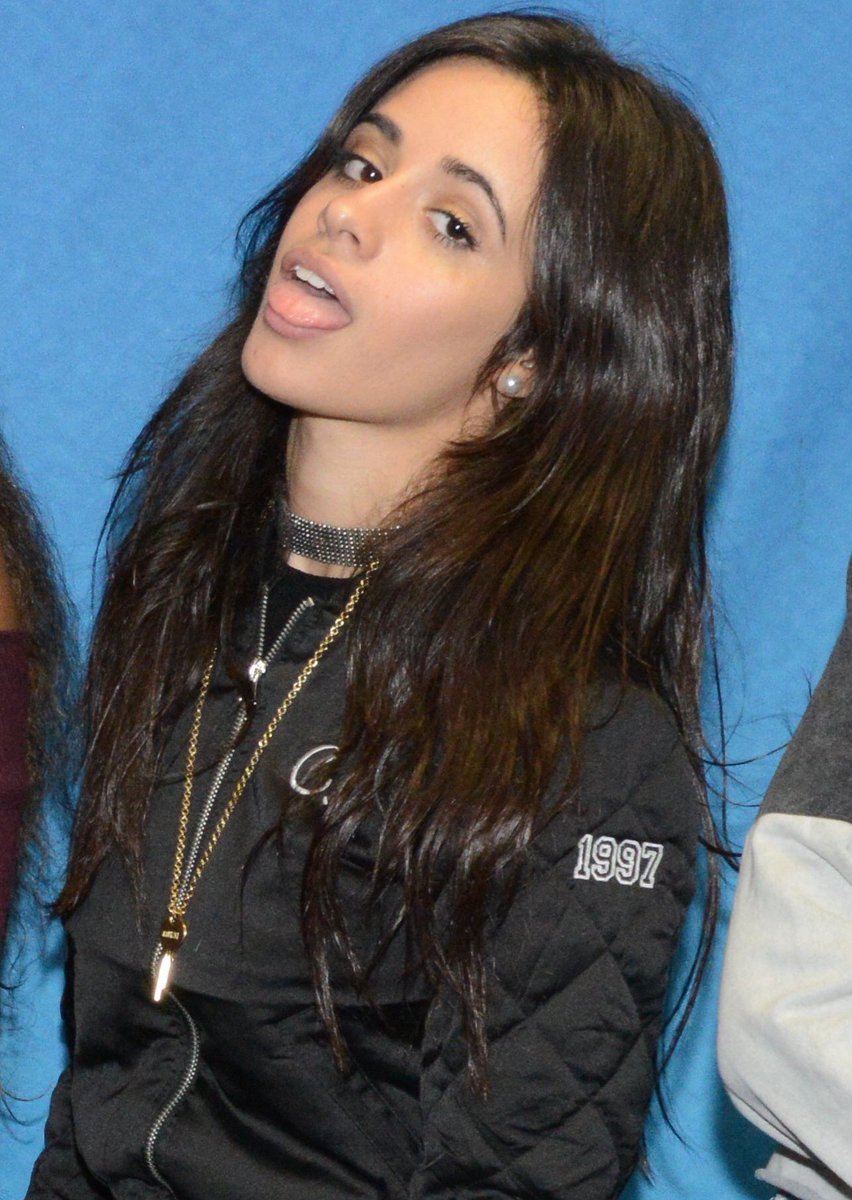 archivecbello's tweet image. beautiful #727TourCardiff #camilacabello