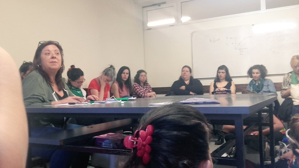 Maia_Leiva's tweet photo. Participamos de las comisiones de #Mujer&Educación y #MujerPoder&Politica
#EncuentroNacionalMujeres https://t.co/knXCdwtRlw