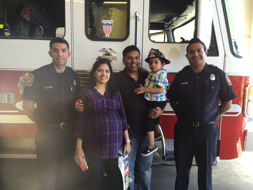 SantaClaraFD's tweet photo. Having a great time meeting the community at our #fireopenhouse https://t.co/lSsmnGMstV