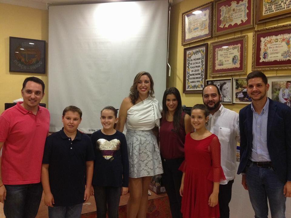 🎤 La I Nit del Rock de la <a href="/FallaPradoGND/">Falla Prado Gandia</a> obri els actes amb motiu del 9 d'Octubre. Amb les FFMM i les <a href="/falles_Gandia/">Falles de Gandia</a>.🗓#9Octubre