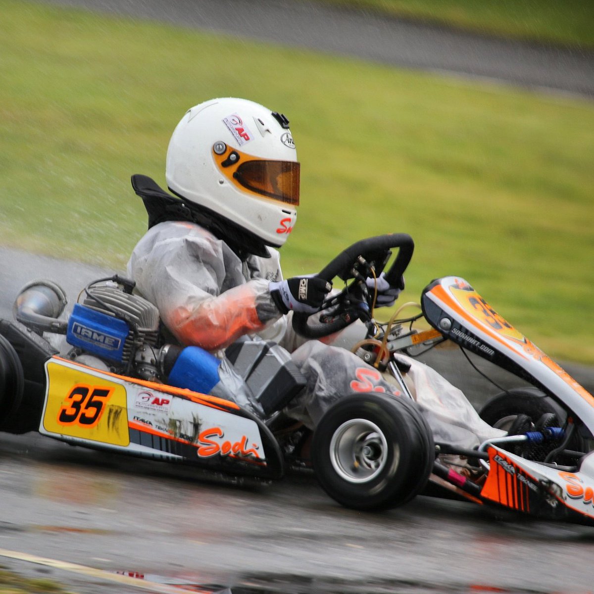X30Colombia's tweet photo. El ganador heat1 #x30mini #NicolásBaptiste se pone al rojo vivo la batalla. https://t.co/AbB0XobVpP