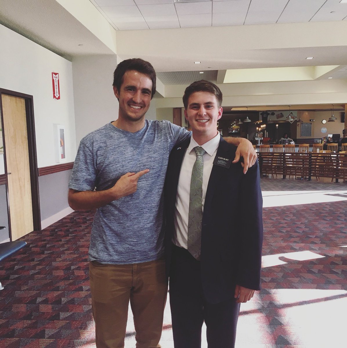Luke_Yeager's tweet photo. Resume the bromance https://t.co/5RxkxmRJr5