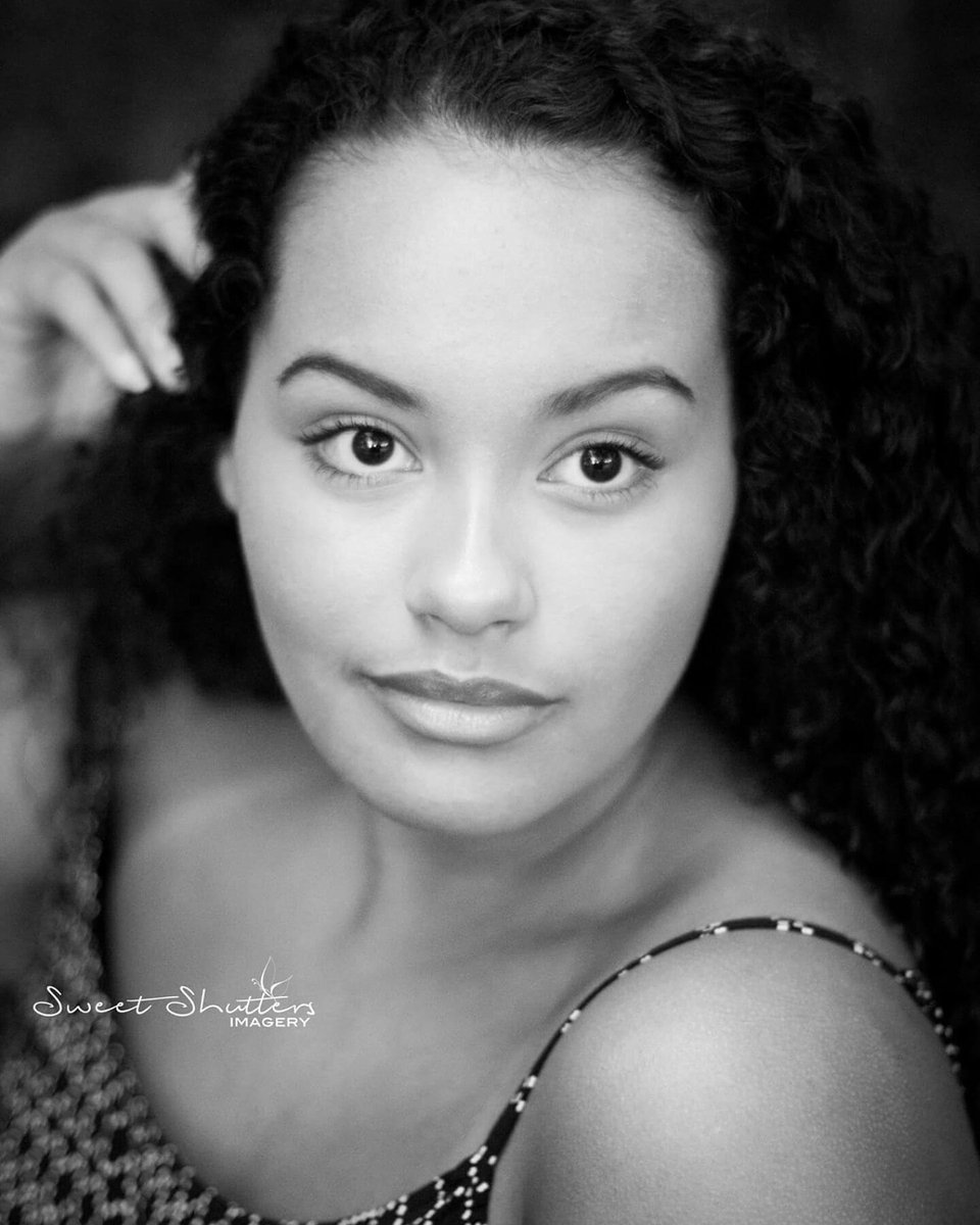McglaunMichele's tweet photo. #scouting #scoutme #fullfiguredmodel #fullfiguredmodels #modelstatus #modeling #model https://t.co/WoVpgYplhG
