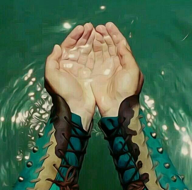 ha_____ali's tweet photo. گصدت انه الگمر بالدمعه والعبره
شفت چني بضريحه فاطمه الزهره
تنادي بيا ذنب لا يمنه لا يسره

.#يا_عباس https://t.co/qRXFPcxn0z