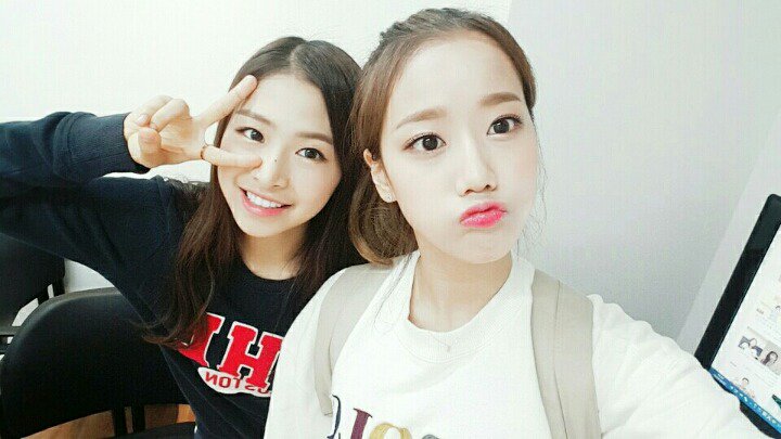 TeamFineapple's tweet photo. [FANCAFE] 161007 Chaewon's Post: https://t.co/Vg5w0CNb8r https://t.co/esKTyf7G0j