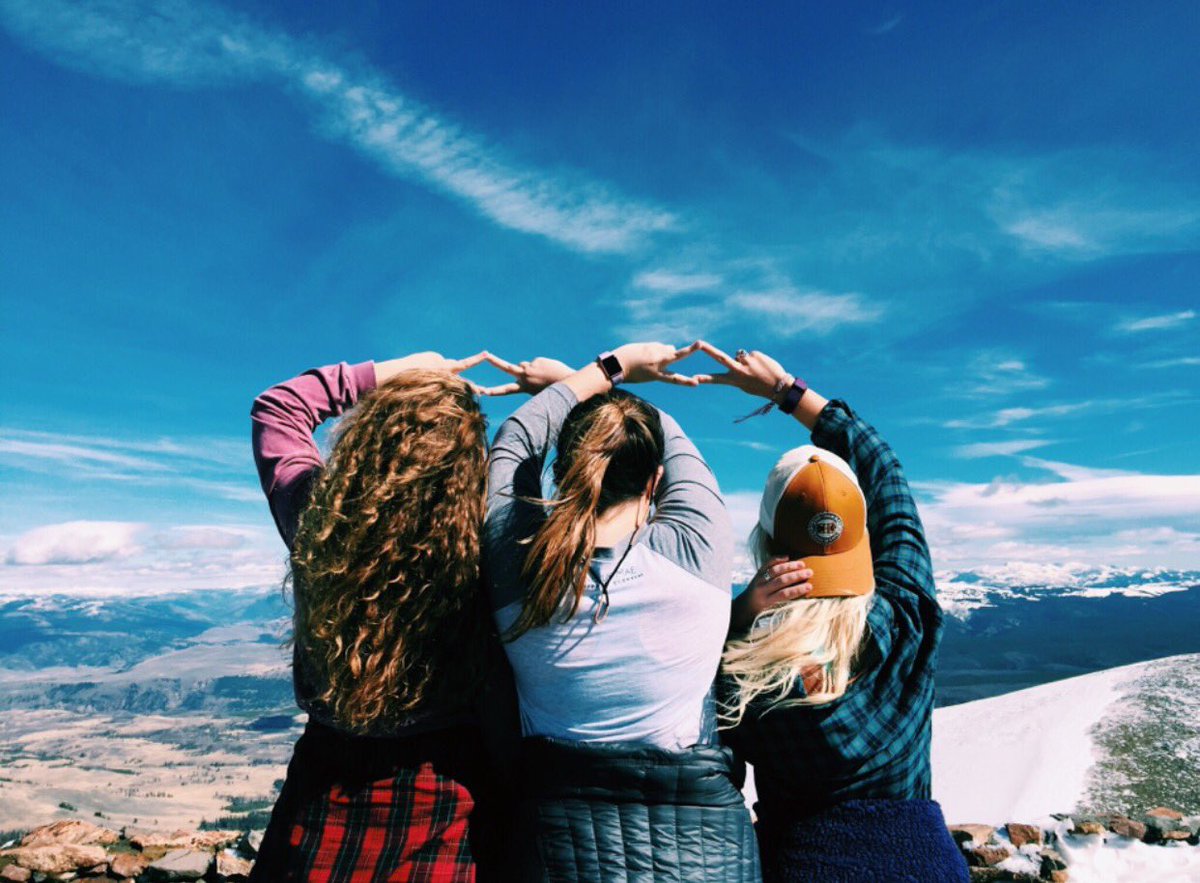 ADPI_ETSU's tweet photo. Adventures await...
•our sisters hiked to Mt. Washburn• #etsuadpi #alphadeltapi #foreveradpi https://t.co/1mlLTDoQN1
