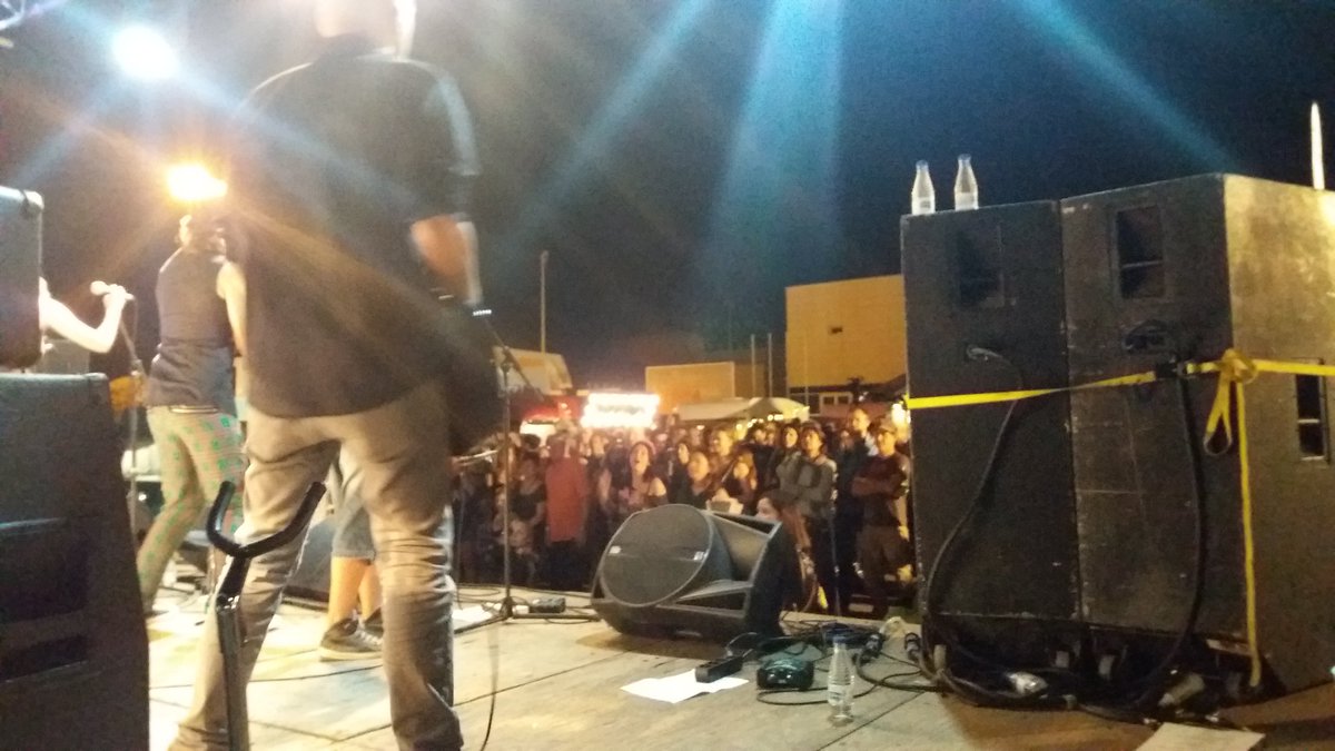 UJIuniversitat's tweet photo. @loscriptozoos tanquen les concerts del Racó del Mercat. Ara en directe. #25anysUJI @AlumniSAUJI @BemusicEvents https://t.co/SnudD5Ayh6