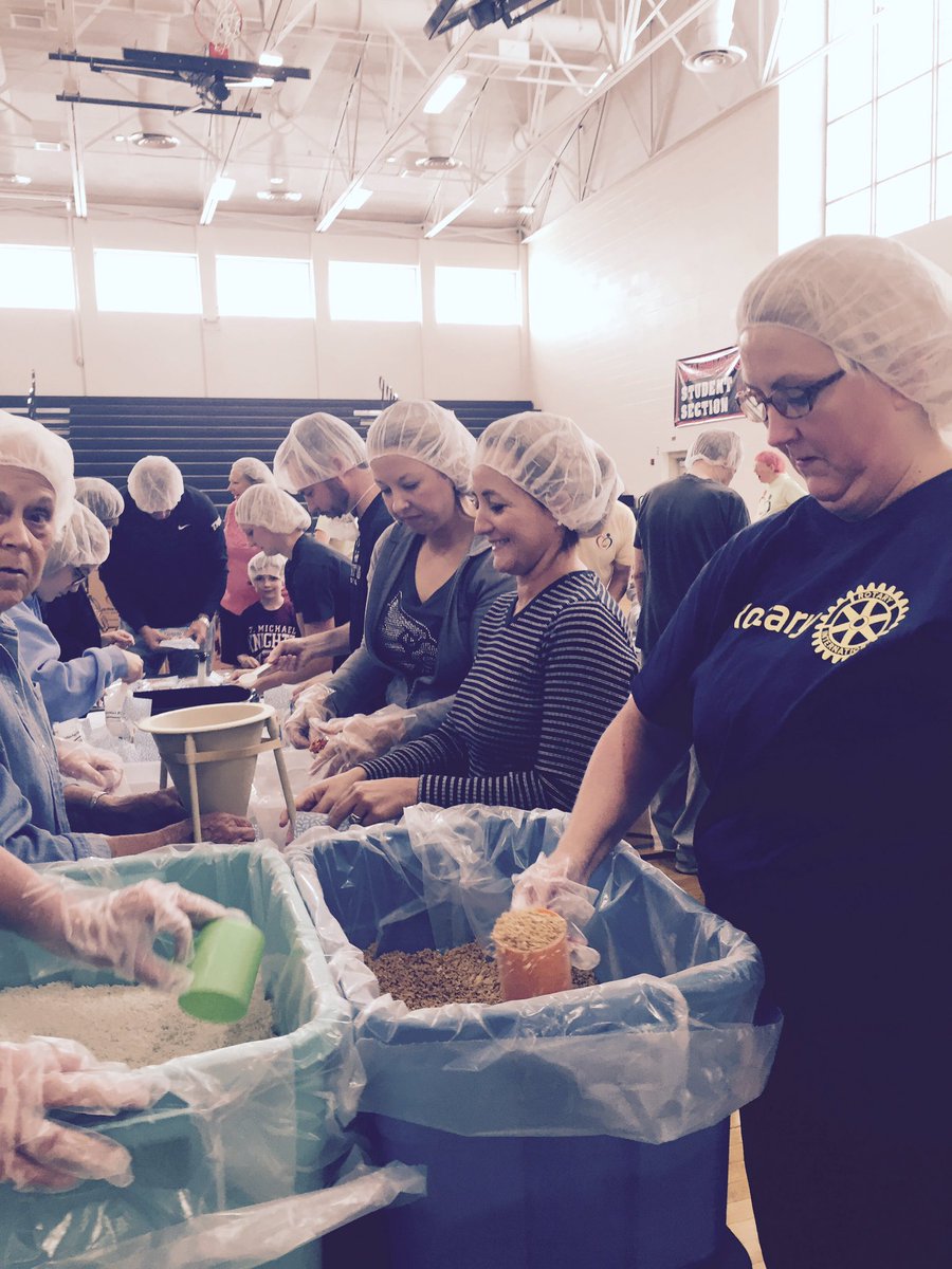 ShelbyKyRotary's tweet photo. Over 21,000 meals packaged. Thank you to all who participated! #LovetheHungry #serviceaboveself @shelbycountysch https://t.co/LjdrxODyKo