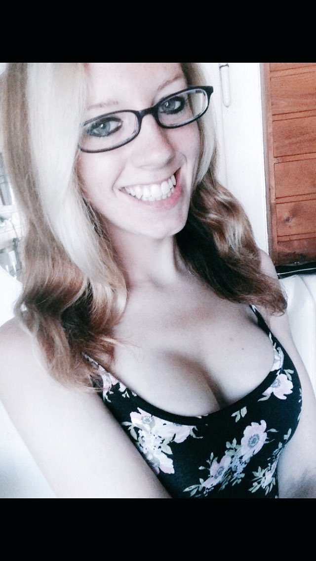 @ElifGorexmorex ama bu hatun çok iyiii