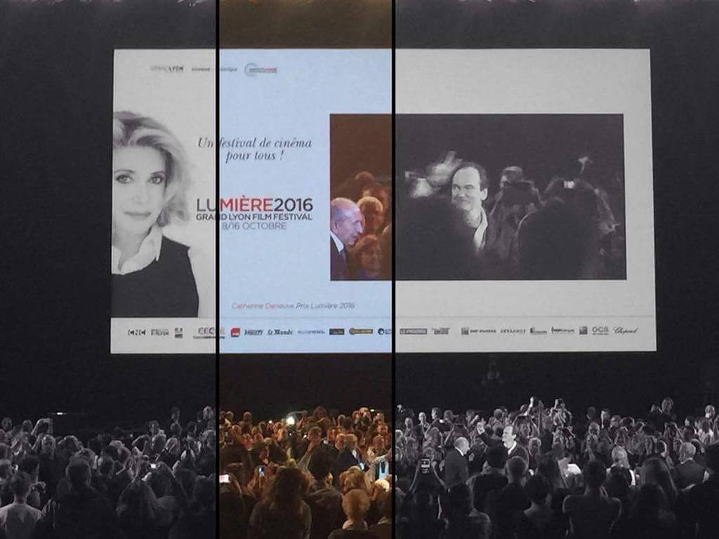 dilo_tv's tweet photo. DILO say HI to Lumière 2106 festival #dilo #dilotv #film #lumière2016 #festival #lyon #vid… https://t.co/5LQQTU5j8k https://t.co/8s3KqNJxOT