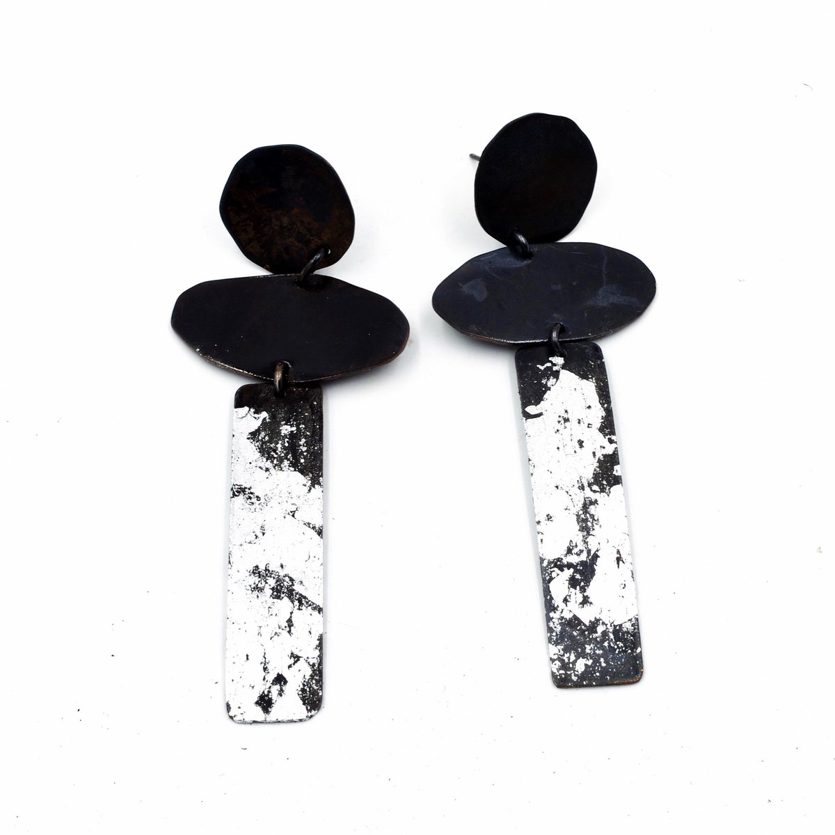 jillherlands's tweet photo. Keep away from those who try to belittle your ambitions #metasmith #jewelry #Silver leaf #contemporaryjewelry #accessories #art #earrings https://t.co/mD7vhdIKSQ