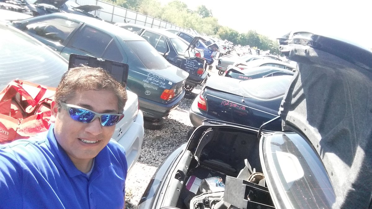 FlycamDFW's tweet photo. Wrenching today at @PicknPull Fort Worth. #CashCar fixin' #ShadeTreeMechanic https://t.co/fU1bSaFTBB