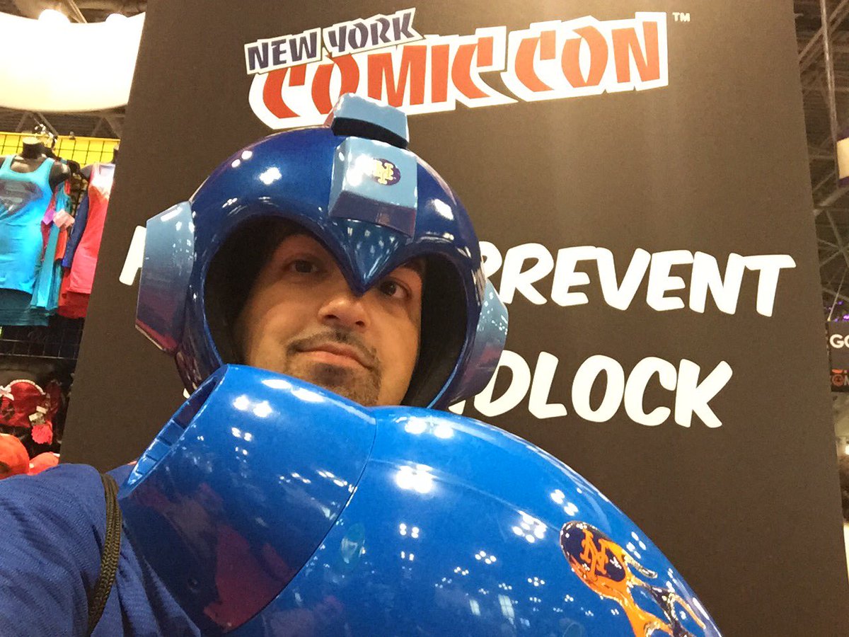 JBruno81's tweet photo. #MEGAMET has invaded #NYCC2016 https://t.co/mIxi7jwwlp