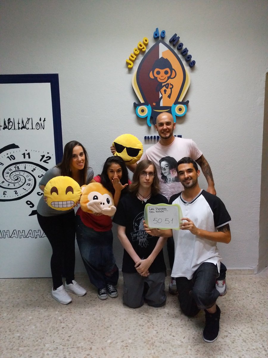 JuegoMonos's tweet photo. A "Las Piedras del Riñon" la nueva sustancia les ha sentado genial. Han conseguido salir en 50:51 #escaperoom #sevilla #juegodemonos #nivel2 https://t.co/pLypR10kNo