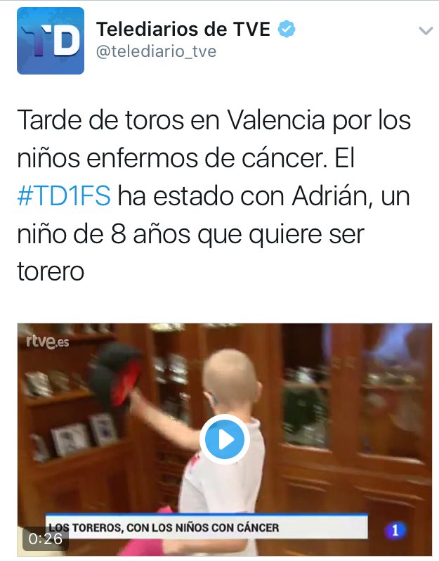 JXLGTB's tweet photo. Hoy en el #FestivalParaAdrian los medios de comunicación demuestran que siguen siendo homofobos aquí la prueba https://t.co/P6de3IqecV #LGTB https://t.co/8qryaNMqzh