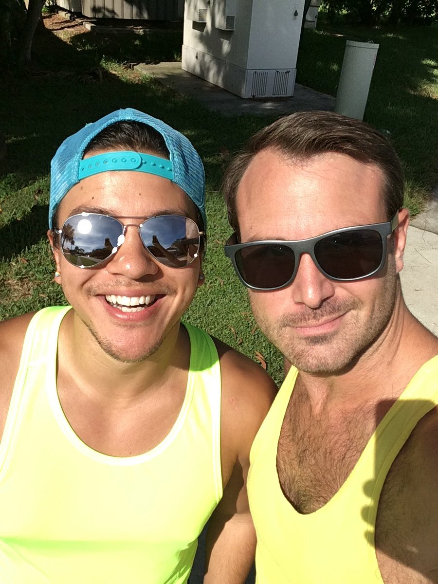 ChristopherViVi's tweet photo. Happy #SWFLPride from Ft Myers!! https://t.co/ExWwmN0g1g