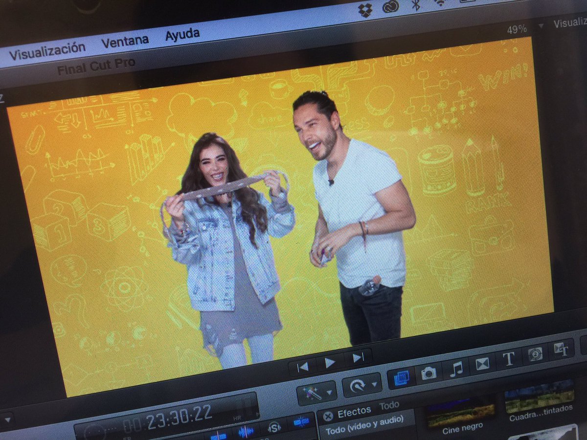 JeSuisDebora's tweet photo. Esta niña me cayó muy bien 👌🏼😊 @danieeibanez #BloggerTV #edicion https://t.co/aKMn0kWrX4