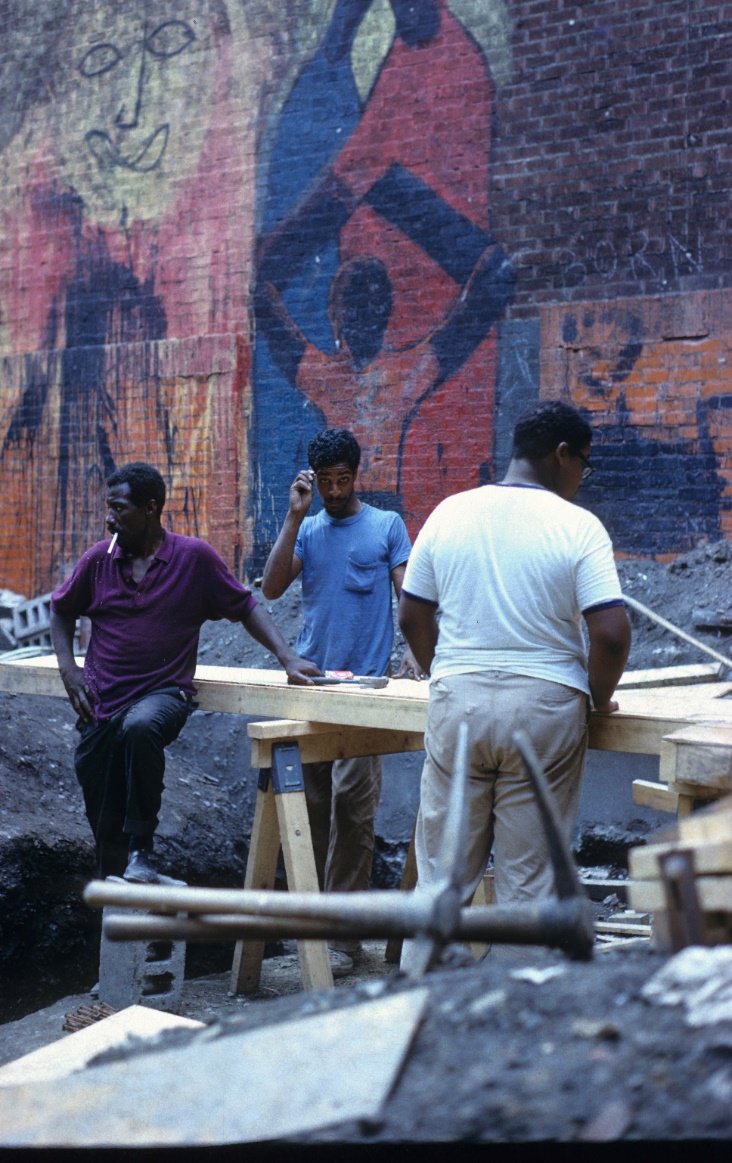 TOMORROW: Tour the Art of the Hill District w/ @HillHousePGH @ 2pm
Completely FREE! ow.ly/YNyZ304JOGD