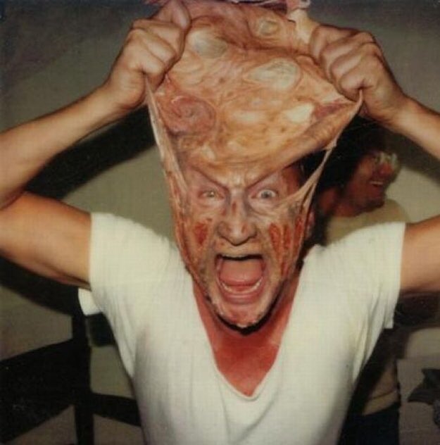 dnnydevito's tweet photo. behind the scenes of classic horror films https://t.co/TdS5Ta94Vy