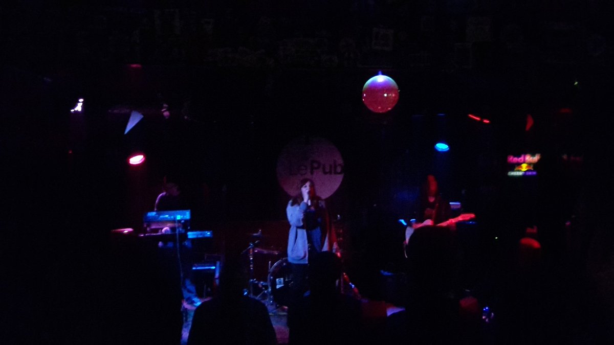 OvercomeNewport's tweet photo. One for @welshmusic, the amazing @HELENLOVE123 playing #WSONewport @WeShallWeekend 👊💙 https://t.co/ru2Dp3td5b