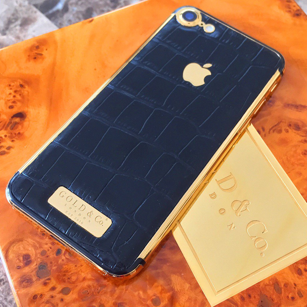 goldandco's tweet photo. Gold &amp; Co. London® iP744 leather edition
Order now on our website. 
The ORIGINAL since 2010
https://t.co/8IaIo5ZVeb https://t.co/YR9xjwPdmv