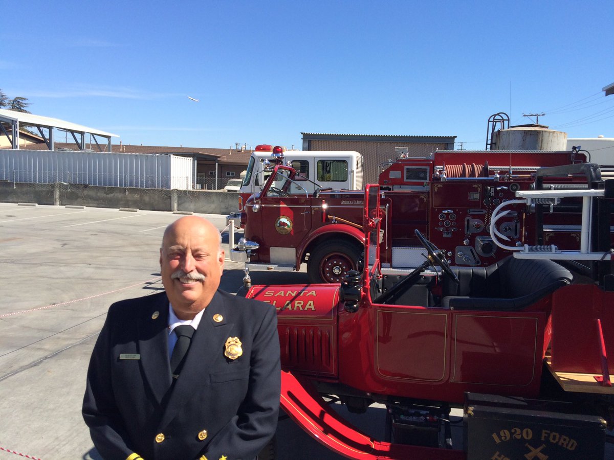 SCFDA1's tweet photo. See antique fire engines at the fire museum during #FireOpenHouse today from 1-5 pm. https://t.co/zVQlrkqtvr