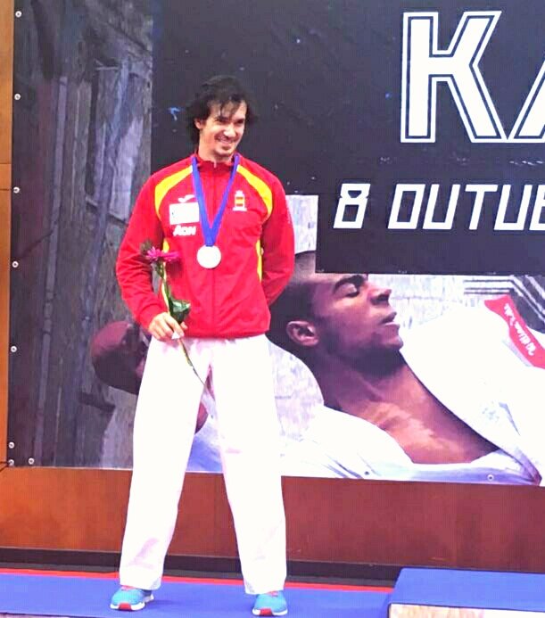 ¡Bien, <a href="/camarzana/">Lucas Camarzana</a>, bien! 👏 ¡PLATA en kumite, -84kg! 🏅🔝 ¡Enorme! 🎉👌 #ESPKarateTeam 🇪🇸 #TeamESP