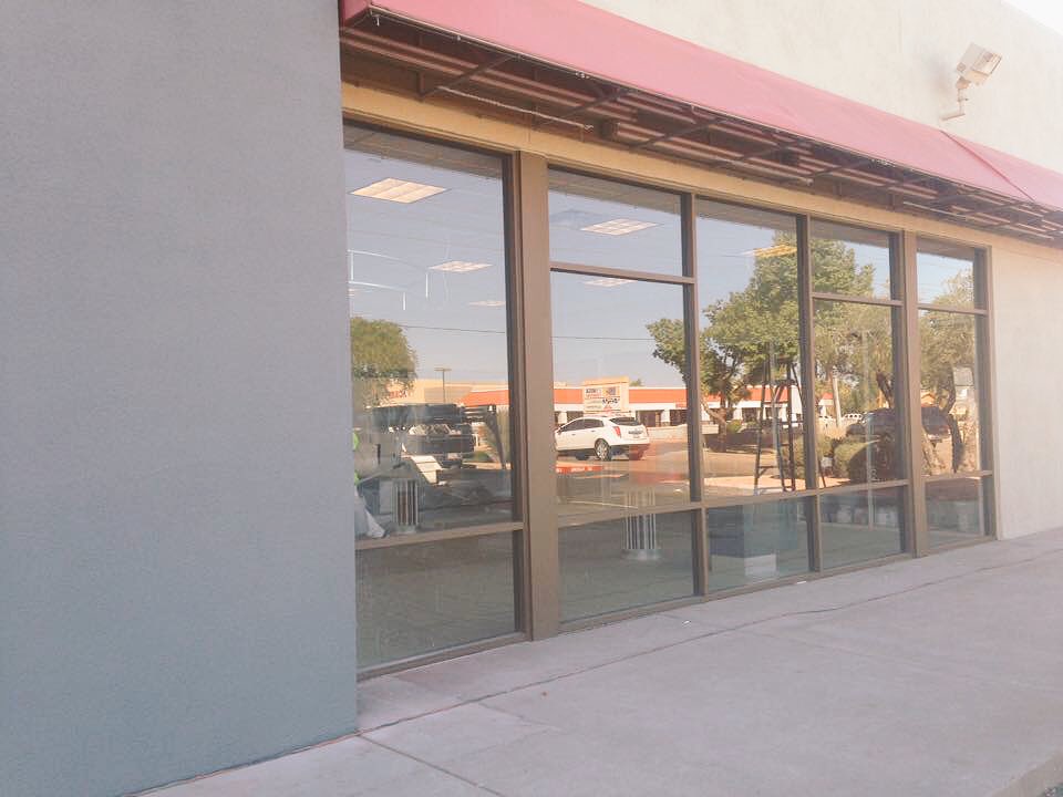 Construction window cleaning of new Verizon store location! #sunrisewwaz #cleanwindows #newconstruction #professionalwork #phoenix #az