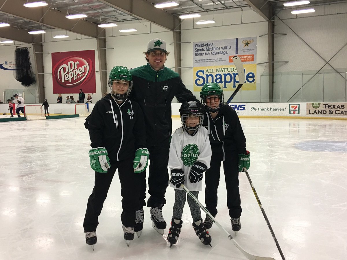 Had a blast skating with everyone at Girls Hockey Weekend at @DPStarCenter McKinney today. Thanks to everyone that came out!