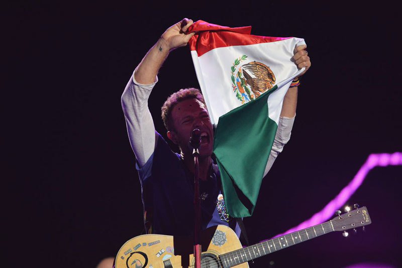 Patrickxe's tweet image. #AHFODLatAmAgain @coldplay @warnermusicmex @ocesa_pop Guys! Mexico want to see you again, we need your happiness and energy.