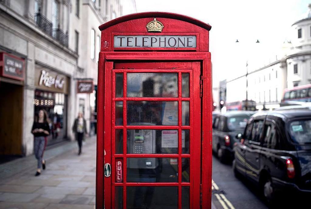 Wait for you calling. #buzolicphoto