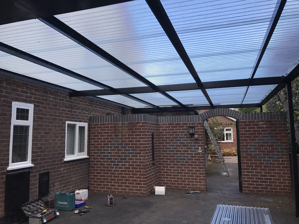 StockportRoofer's tweet photo. https://t.co/axYemK1BUt just completed a carport with new Grp roofing sheets fitted https://t.co/NNdUnyRbdU