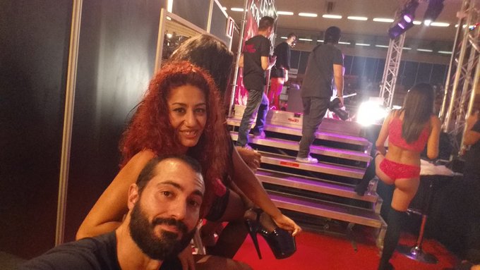 Ya llegamos a la recta final del d&iacute;a @danasanto31 @actricesdelporn @SALONEROTICOBCN https://t.co/cyL<a class="tags" href="/tag/danasanto31">@danasanto31</a><a href="/tag/gym"class="tags"><span>#gym</span></a>