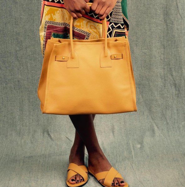 meanwhileinke's tweet photo. NEW BLOG POST Interview with @_bushprincess_ "I think it is important to know where and who made your bag." #fashion #Africa #Kenya #design https://t.co/Onba5uLDhi