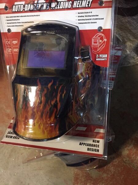 Welder mask  kijiji.ca/v-pet-accessor…